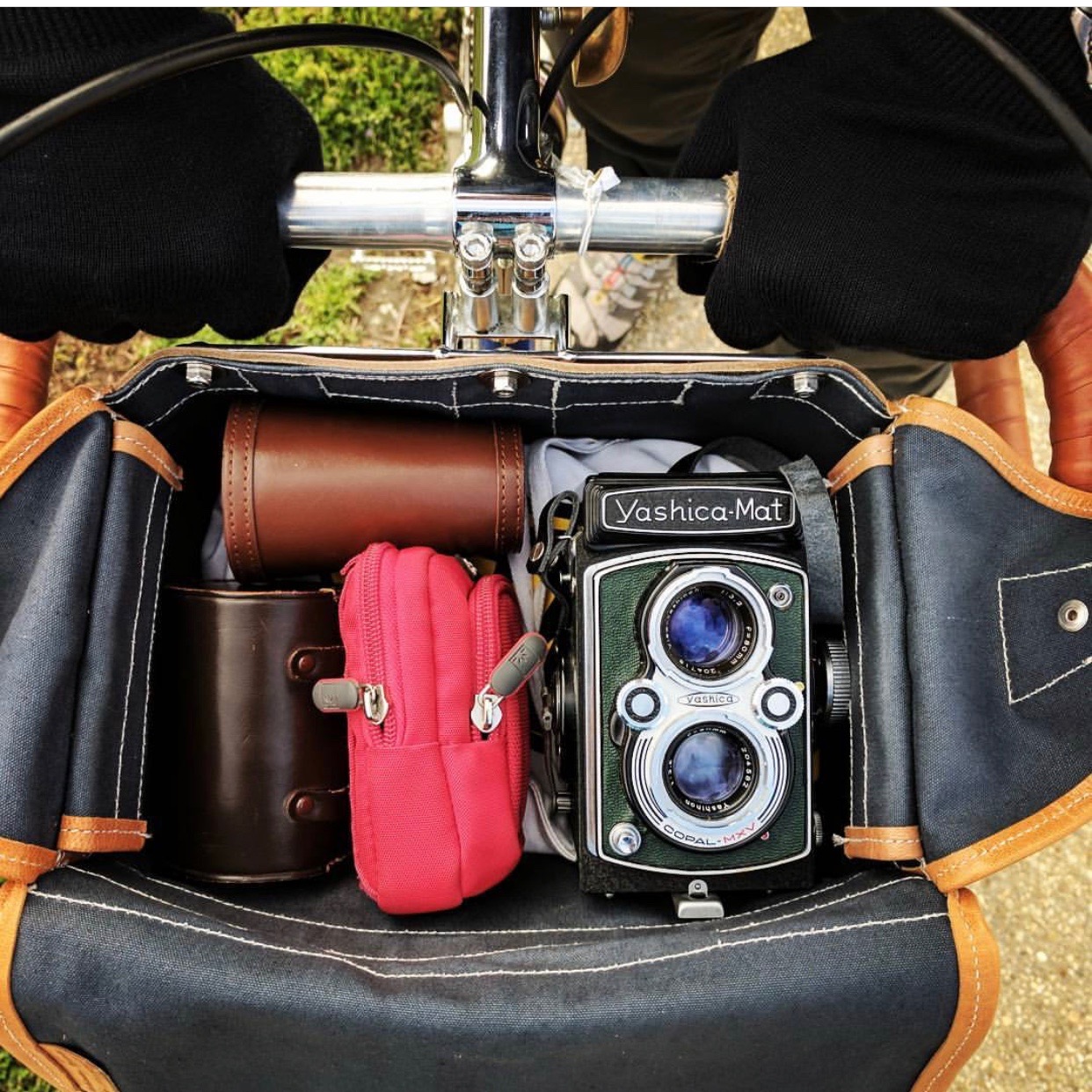 Medium Format Camera for Cycling